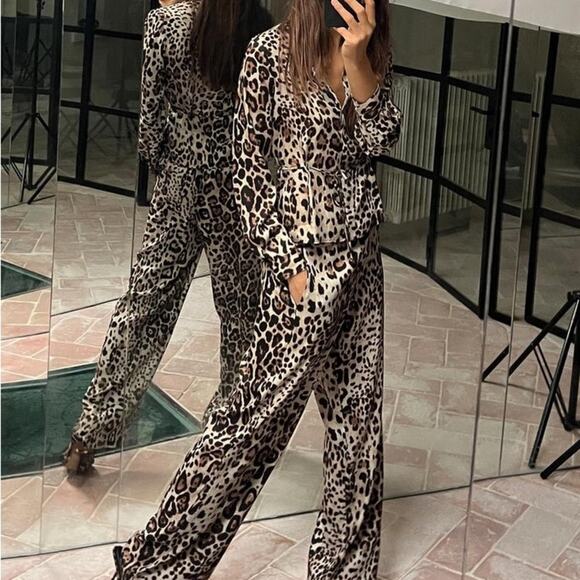 ZARA ANIMAL PRINT STRAIGHT LEG PANTS - Picture 3 of 7